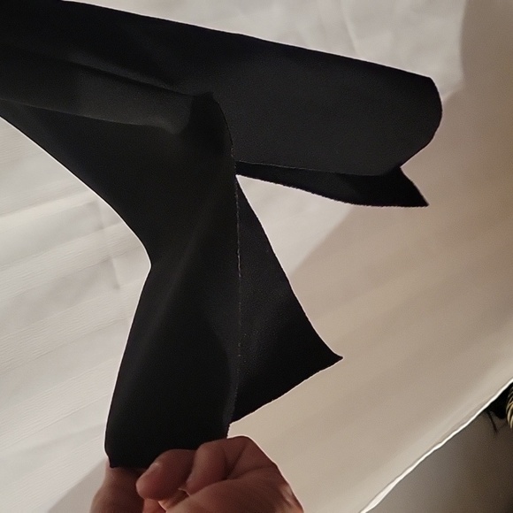 ZARA Basic Collection Woman's Black Off the Shoulder Asymmetric Hem Top, Size: S - Picture 3 of 9